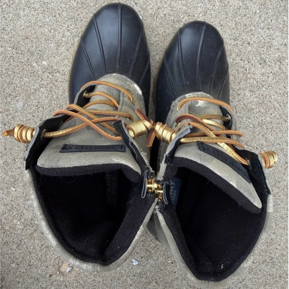 Sperry Saltwater Camo Duck Boots Womens Sz 10 Black Gold Metallic STS86694 Ankle